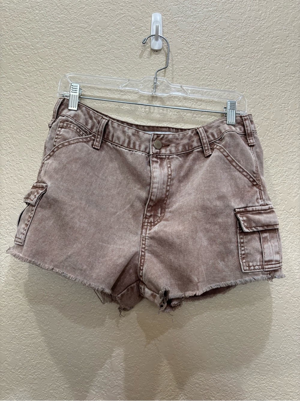 Tinseltown Brown Washed Denim Utility Cargo Shorts Sz 7 Raw Hem Y2K Street